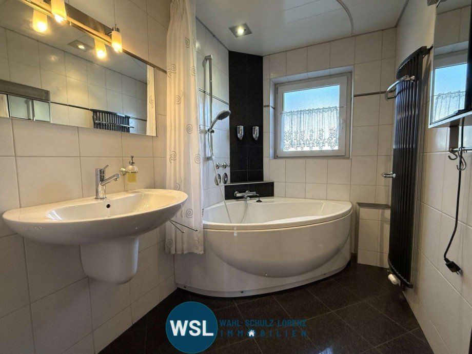 Bad Erdgeschosswohnung Wendlingen am Neckar