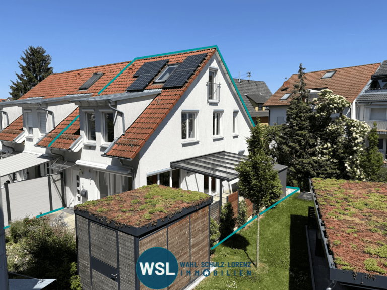 Hausansicht S�d-Ost Wendlingen am Neckar Reihenendhaus Gro�z�giges Reihenendhaus in Innenstadtlage Wendlingen am Neckar. Sonnig & ruhigin 2. Reihe gelegen.