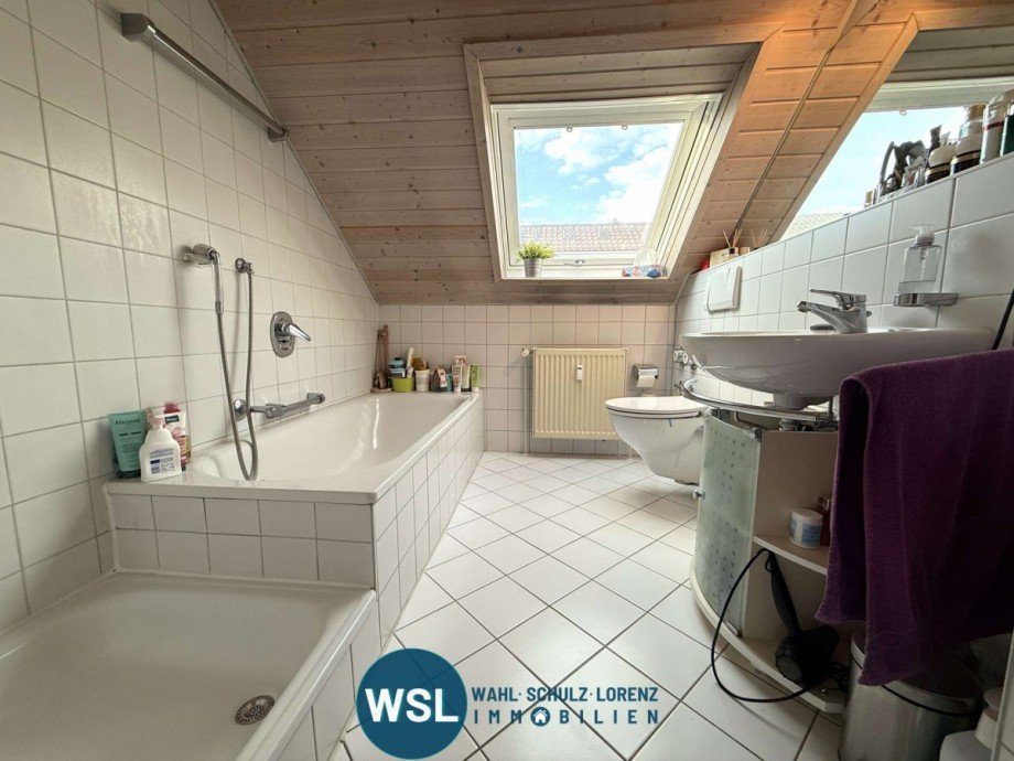 Bad Dachgeschosswohnung Wendlingen am Neckar