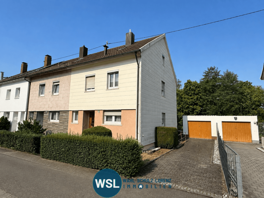 Au�enansicht Vorderseite Reihenendhaus Kirchheim unter Teck