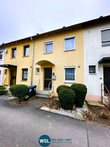 Hauptbild RESERVIERT! Klassisches Reihen(-mittel)haus mit Aus- und Umbaureserven, nettem Garten und Garage in N�rtingen