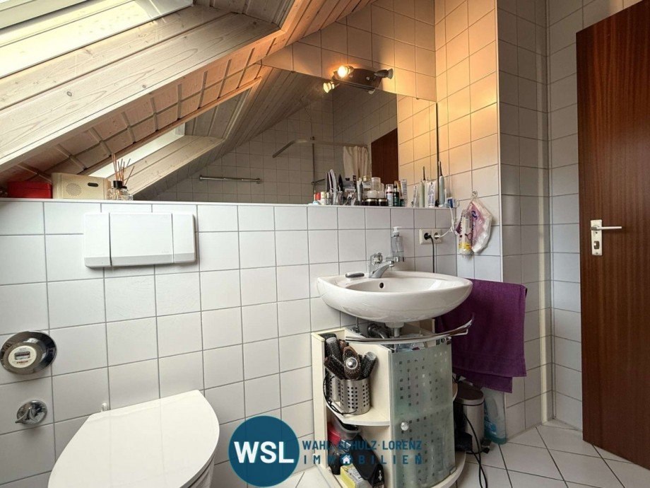 Bad3 Dachgeschosswohnung Wendlingen am Neckar