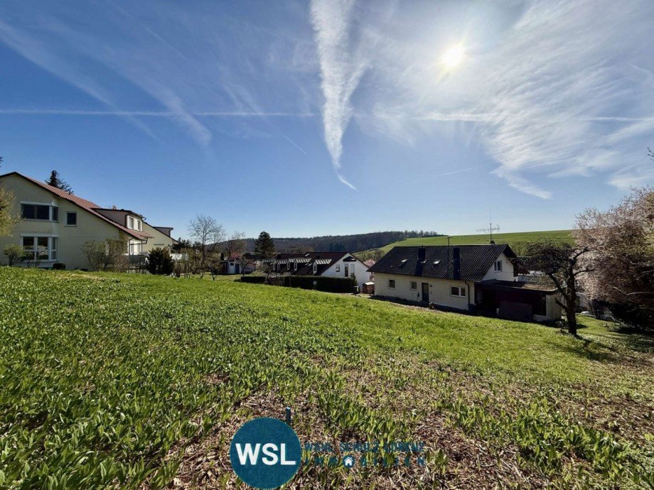 Blick �ber den Platz Wohngrundst�ck Aichtal