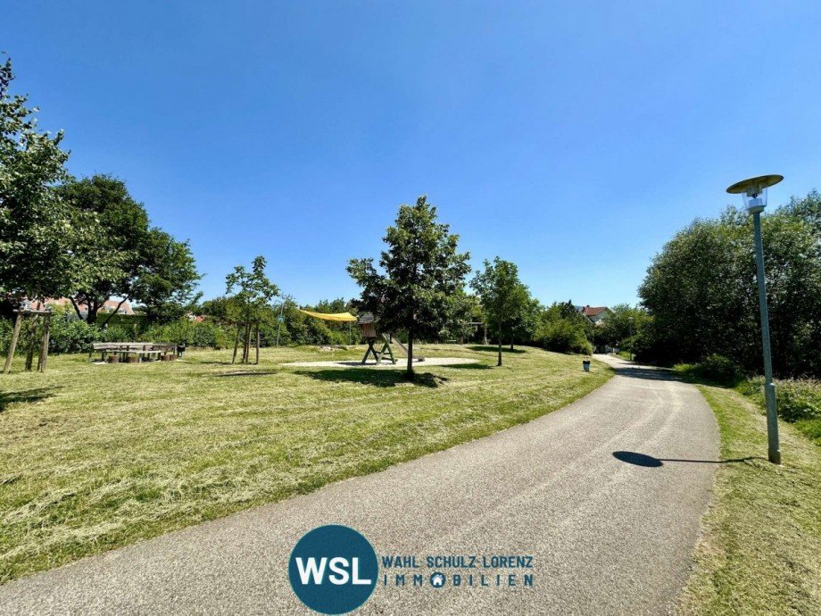 ...es an Wohngrundst�ck Aichtal