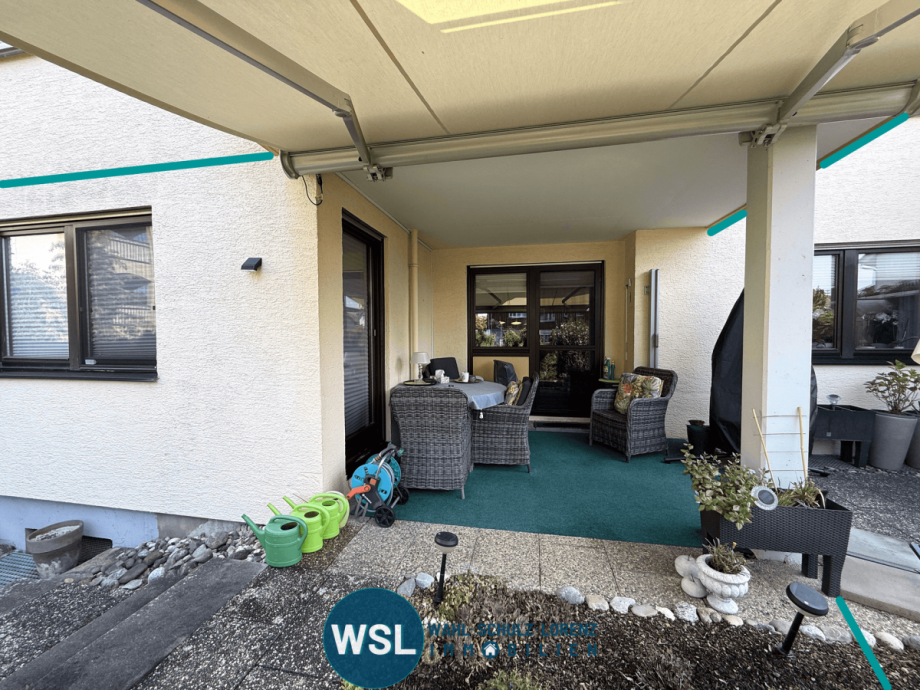 Terrasse �berdacht mit Markise Erdgeschosswohnung Wendlingen am Neckar