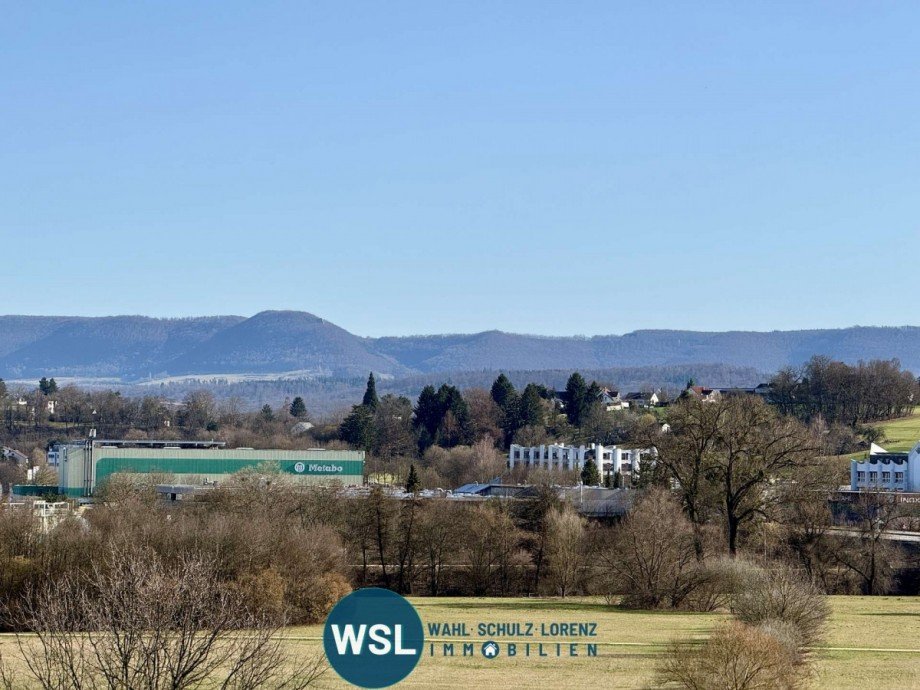 ... in Richtung Alb B�rofl�che N�rtingen