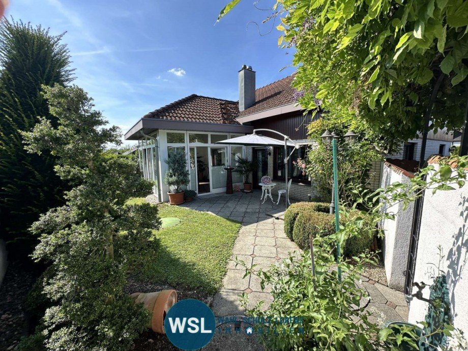 Blick in den Garten mit WiGa Einfamilienhaus Zell unter Aichelberg