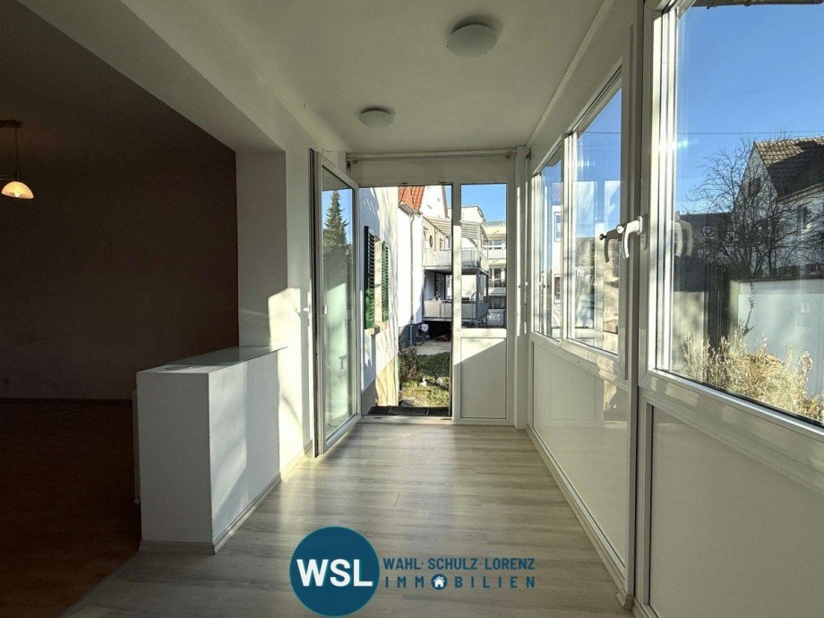 Essplatz am Wohnzimmer Erdgeschosswohnung Wendlingen am Neckar