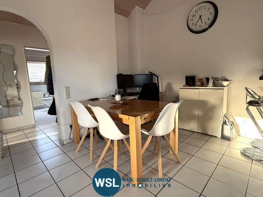 Essplatz Dachgeschosswohnung Wendlingen am Neckar
