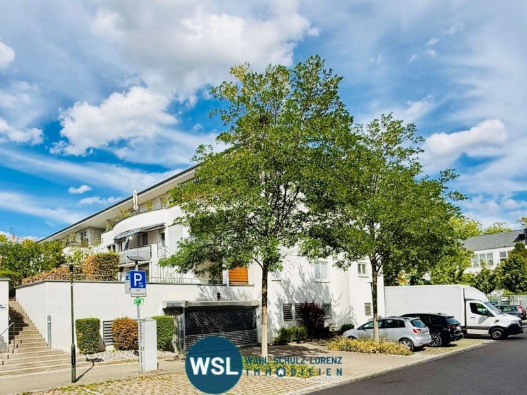 Wohnanlage N�rtingen Erdgeschosswohnung 2,5-Zimmer Erdgeschosswohnung mit 2 Terrassen, Gartenanteil und TG-Stpl. in N�rtinger Cityrandlage.