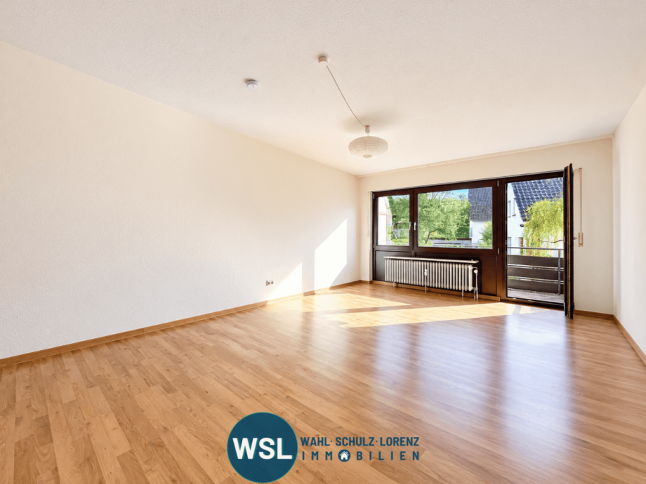Zimmer mit Balkonblick Etagenwohnung Aichtal