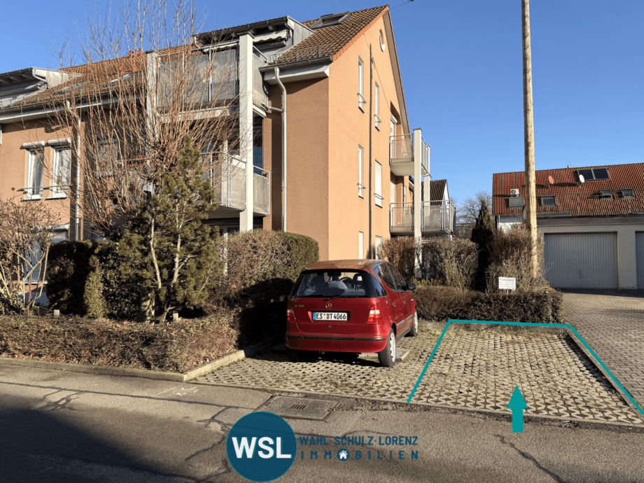 PKW-Stellplatz im Freien Etagenwohnung Wendlingen am Neckar