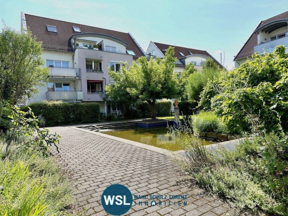 Gemeinsamer Innenhof mit Wasserspiel Etagenwohnung Kirchheim unter Teck