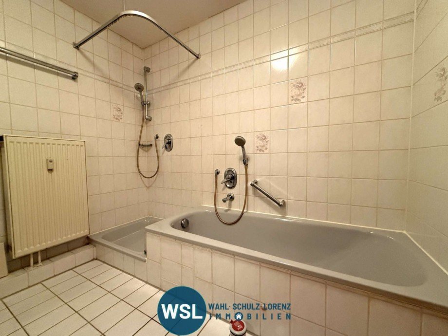 Bad Dachgeschosswohnung Wendlingen am Neckar