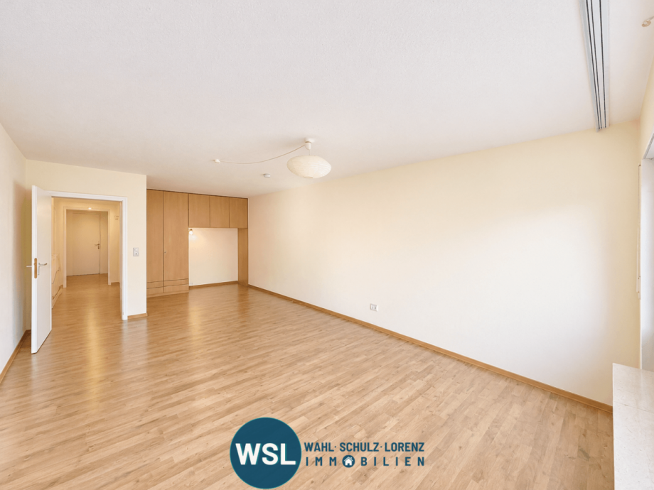 Zimmer mit Flurblick Etagenwohnung Aichtal