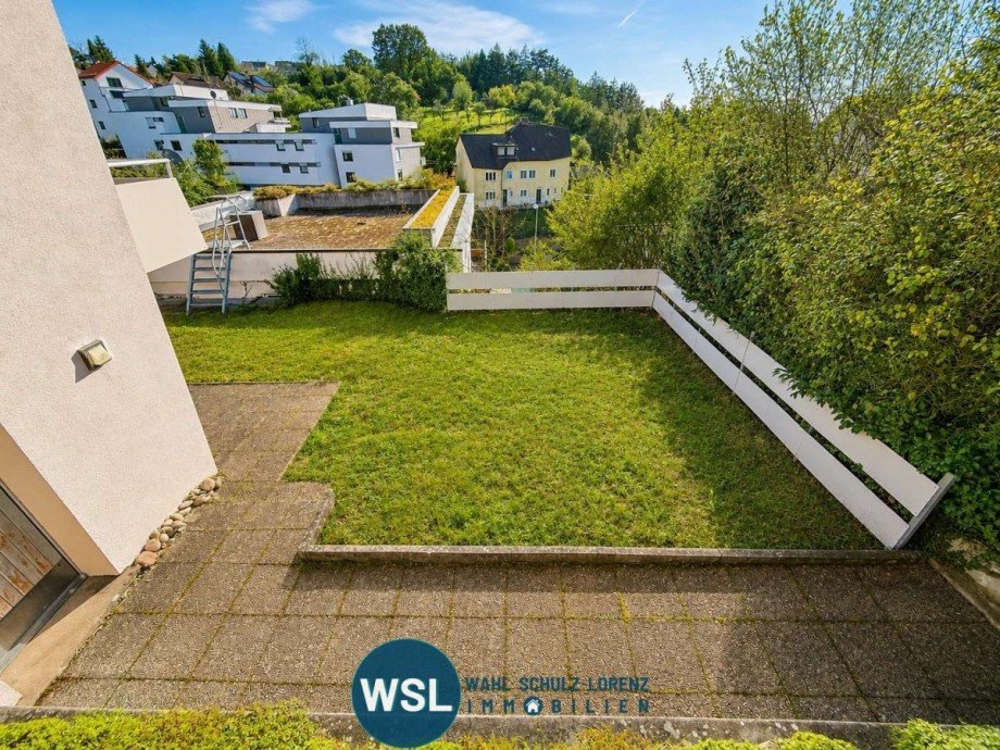 Blick in den Garten Mehrfamilienhaus Esslingen am Neckar