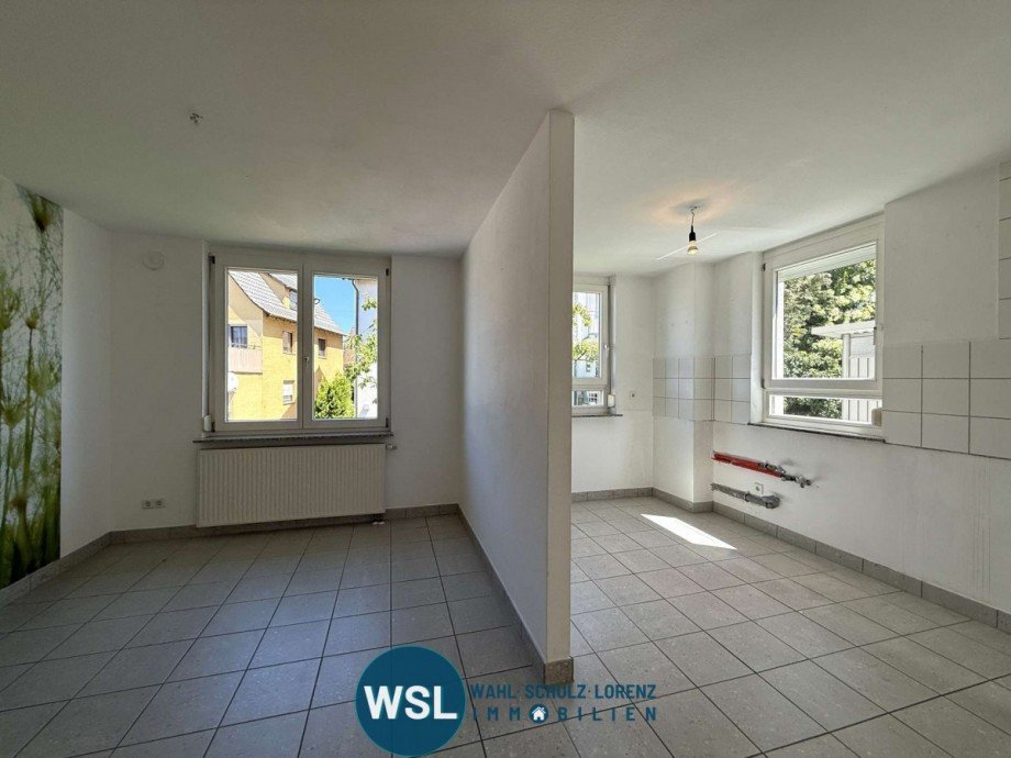 Esszimmer und K�che im Erdgeschoss Reihenendhaus Wendlingen am Neckar