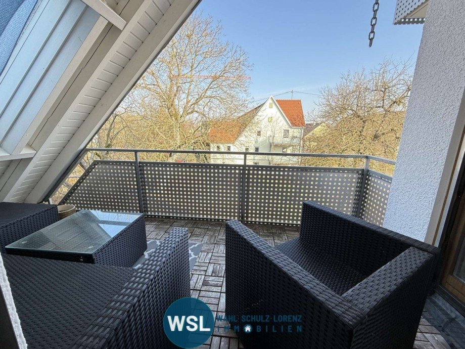 �berdachter Balkon im OG Dachgeschosswohnung Kusterdingen