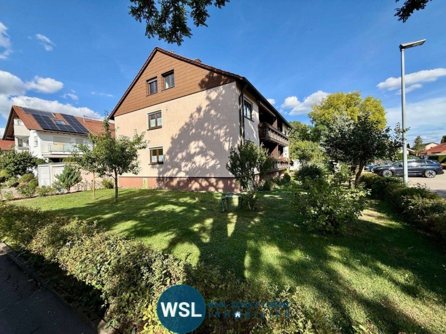 im Garten Zweifamilienhaus Neckartailfingen