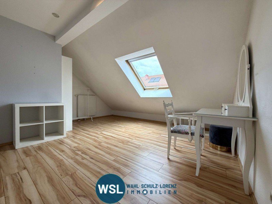 DG: Zimmer links Reihenmittelhaus Wendlingen am Neckar