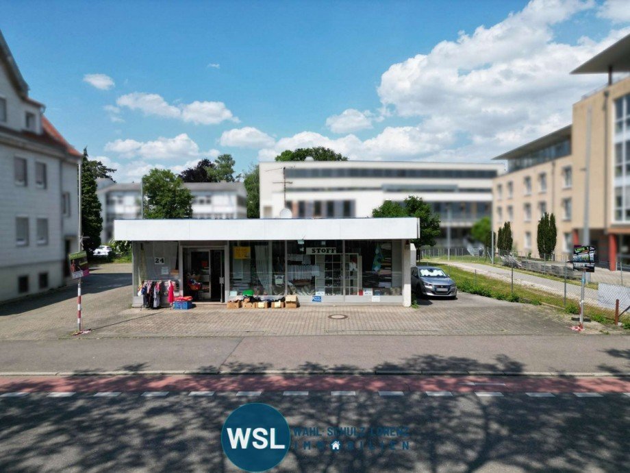 Luftbild - von vorne Ladenlokal N�rtingen