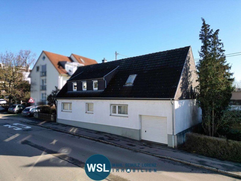 Ansicht Nord-West, stra�enseitig Einfamilienhaus Wendlingen am Neckar