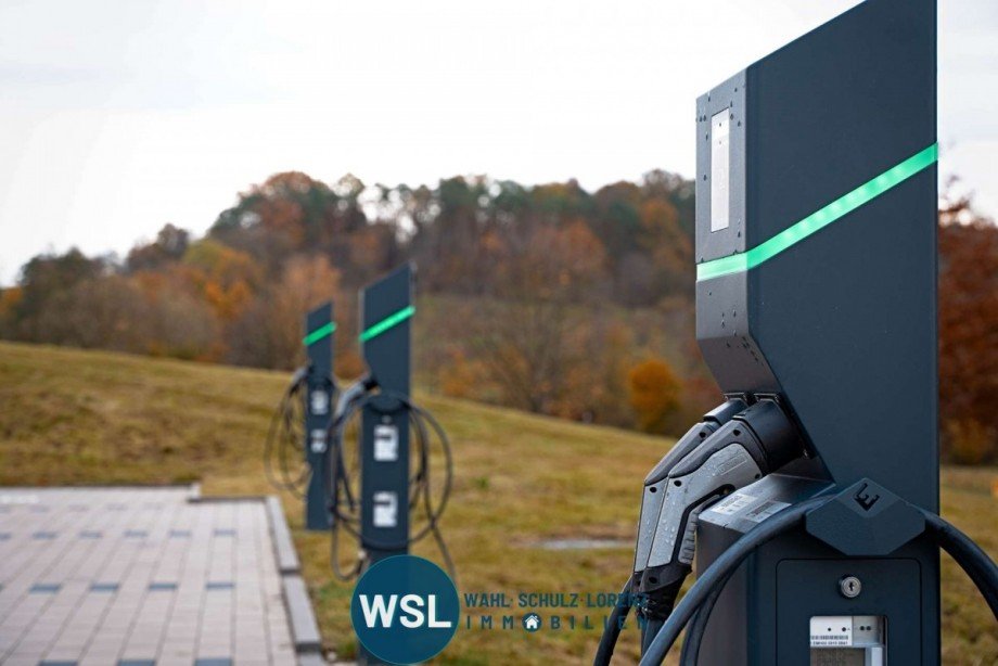 ...mehrerer Lades�ulen B�rofl�che N�rtingen