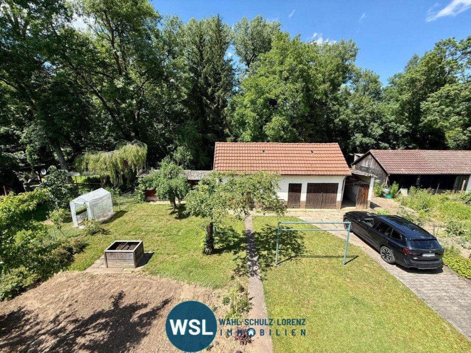 Blick in den Garten Zweifamilienhaus Neckartailfingen