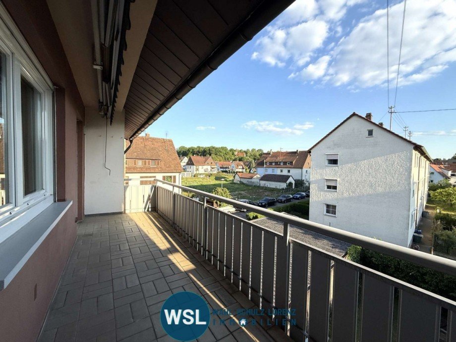 WHG 2. OG: Balkon an K�che u. SZ Mehrfamilienhaus Wendlingen am Neckar