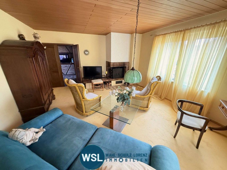 Wohnzimmer mit Kamin Einfamilienhaus Kirchheim unter Teck