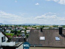 Ausblick VERMIETET! Erstbezug nach Sanierung: 3,5-Zi.-DG-Wohnung+Terrasse in ruhiger, bester Wohnlage von Oberboihingen