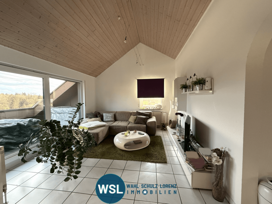 Wohnzimmer Dachgeschosswohnung Wendlingen am Neckar
