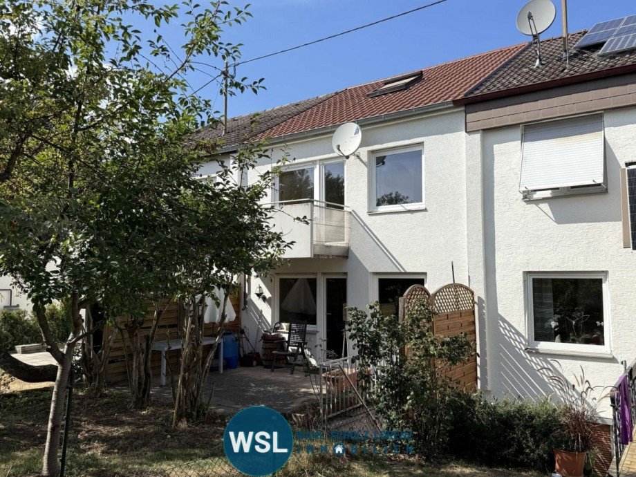 Hausansicht S�d-Ost Reihenmittelhaus Neuhausen auf den Fildern