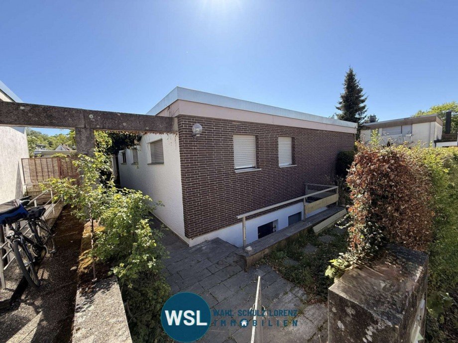 Eingangsbereich mit Kellerabgang Bungalow Kirchheim unter Teck