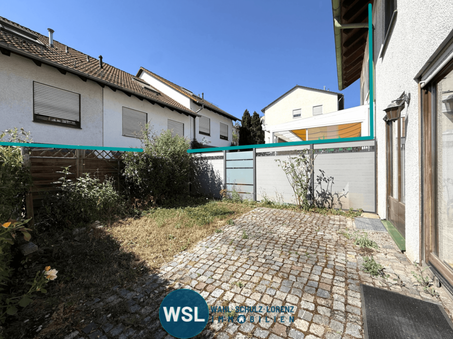 Ansicht S�d, Terrasse mit kleinem Garten Doppelhaush�lfte Plochingen