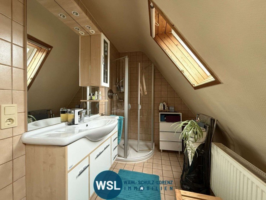 Bad im DG Einfamilienhaus Wendlingen am Neckar