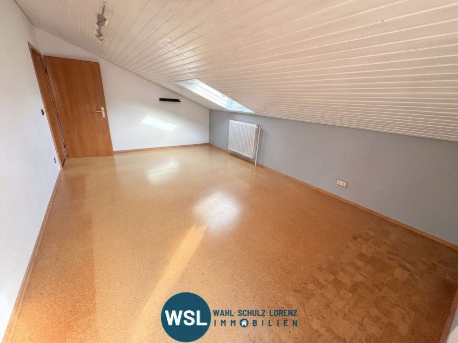 Schlafzimmer 2 DG Doppelhaush�lfte Lenningen