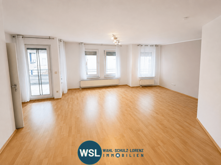 Wohn-Essszimmer mit Balkonzugang Etagenwohnung Kirchheim unter Teck