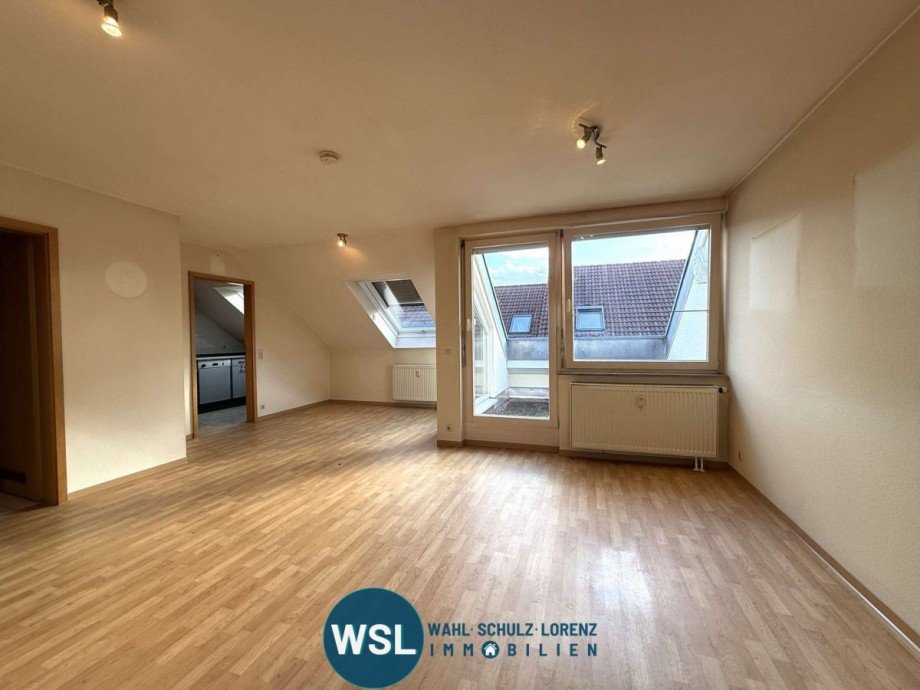 Wohn-/Esszimmer Dachgeschosswohnung Wendlingen am Neckar