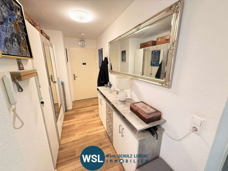 Flur mit Garderobenschrank Etagenwohnung Kirchheim unter Teck