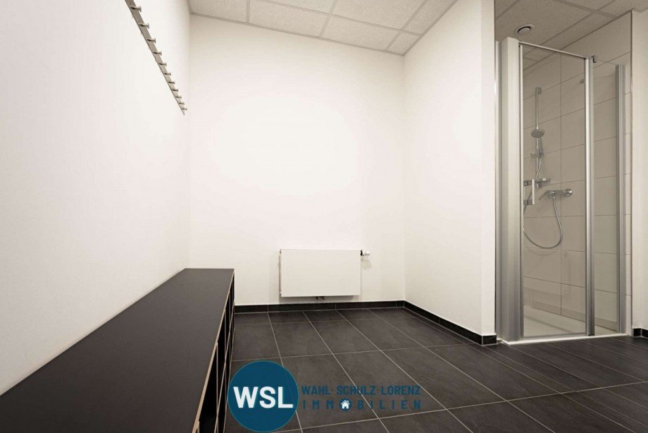 Dusche/Umkleide B�ro / Praxis N�rtingen
